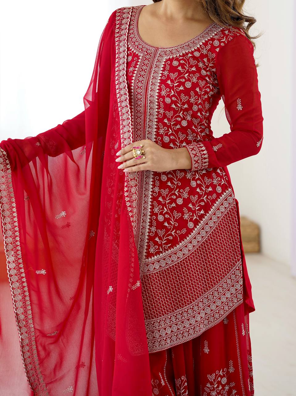 Elegant Embroidered Kurti Plazo Set