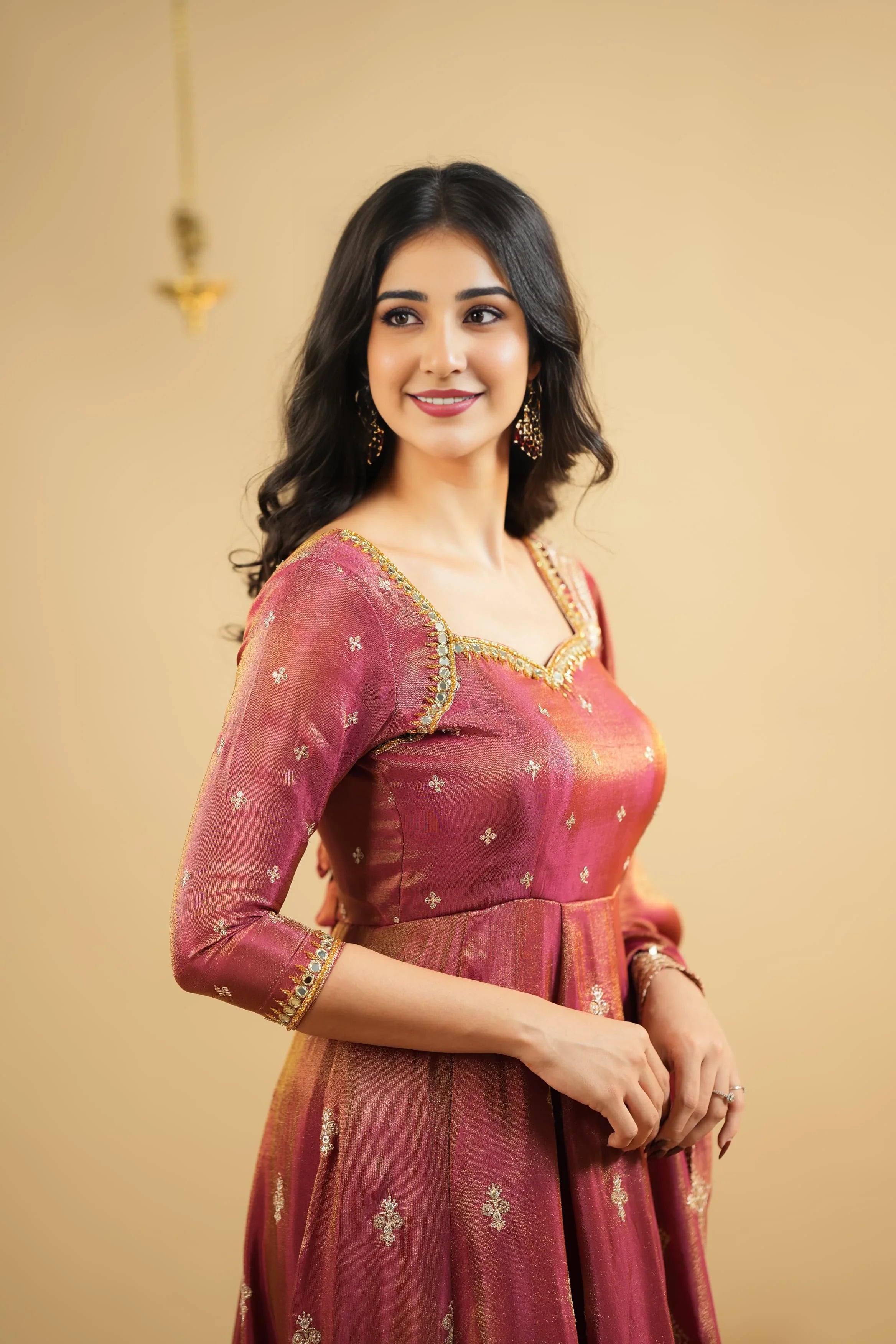 Saakshi`s cosmo Slit Anarkali Premium Suit Set